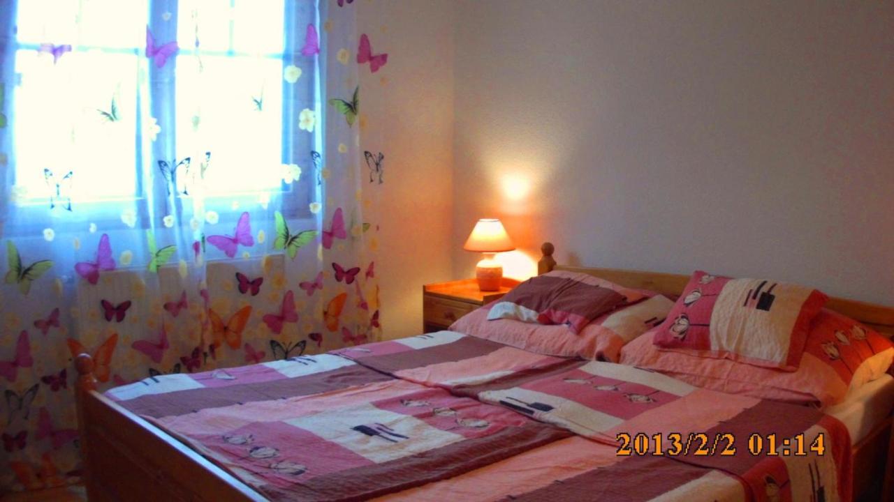 Feszek Apartmanhaz 沃尼奥尔茨沃什海吉 外观 照片