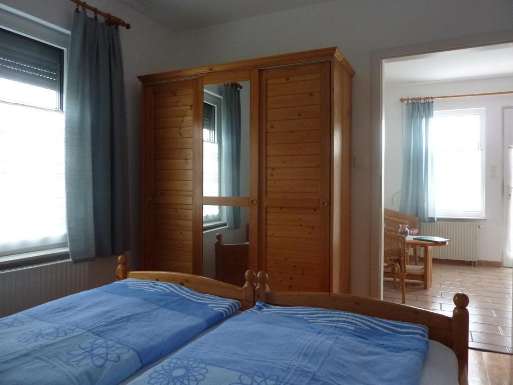 Feszek Apartmanhaz 沃尼奥尔茨沃什海吉 外观 照片